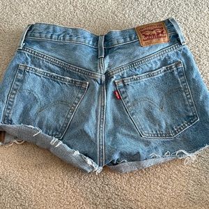 Levi 501 demon shorts